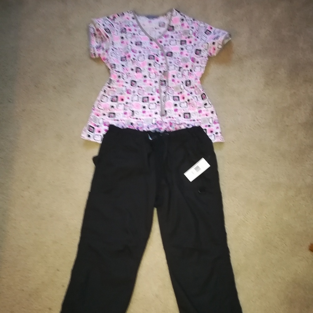 Wear for Care Scrubs (size L)